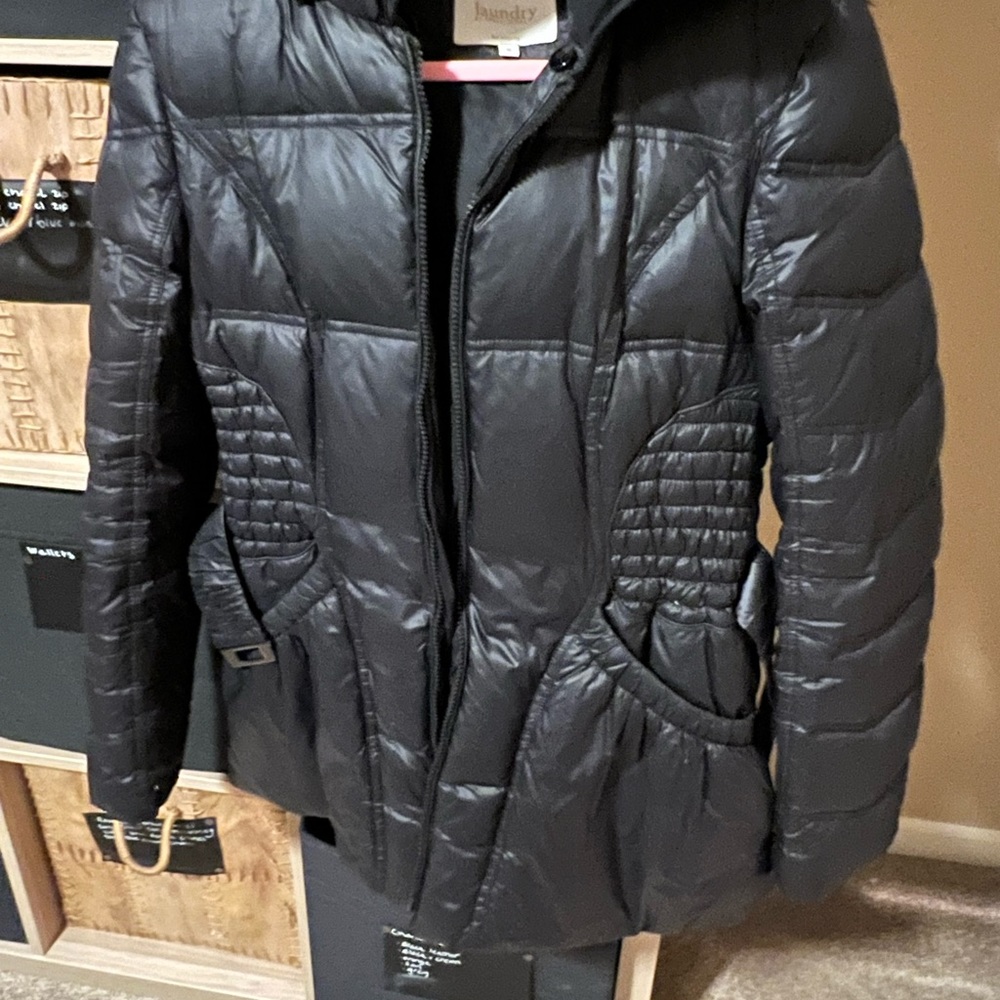 Chinese Laundry size medium winter jacket